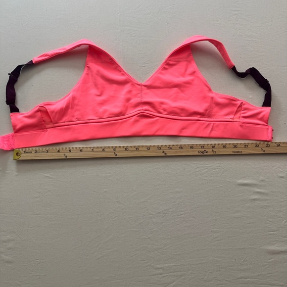 Fabletics Vibrant Neon Pink Sports Bra - Picture 3 of 4